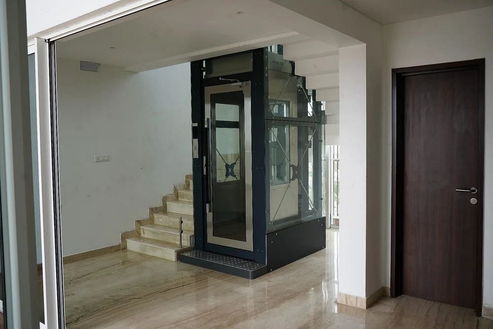 Hydraulic Home Elevators, For Individual Homes, Max Persons: 4 Persons